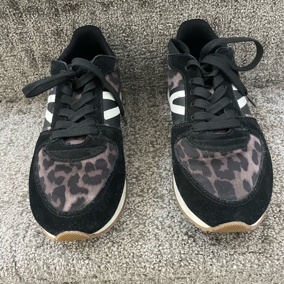 Super cute Tretorn sneakers - Picture 3 of 9